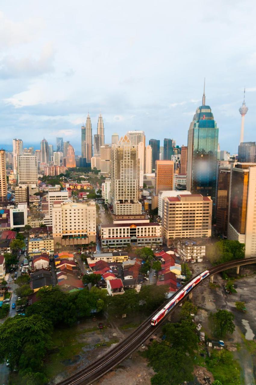 Tuxedo Kl -No.1 Rooftop Pool W Skyscraper Views Kuala Lumpur Exterior foto