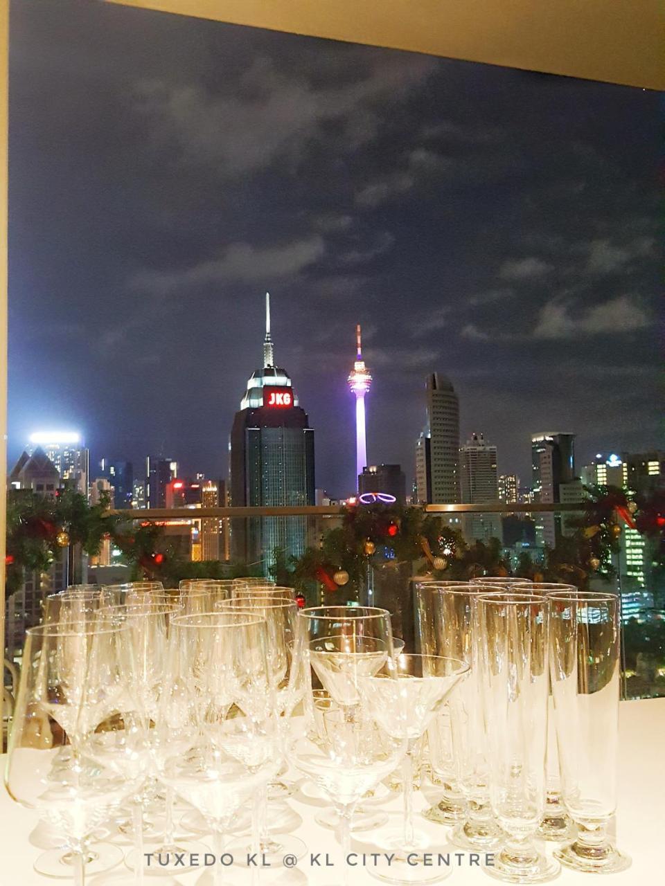 Tuxedo Kl -No.1 Rooftop Pool W Skyscraper Views Kuala Lumpur Exterior foto